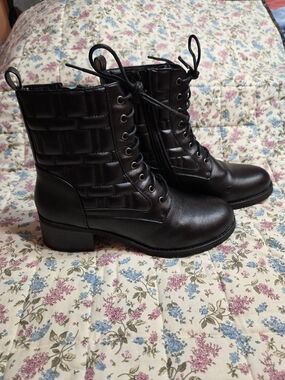 Quilted Black Lace-Up Combat Boots for Women